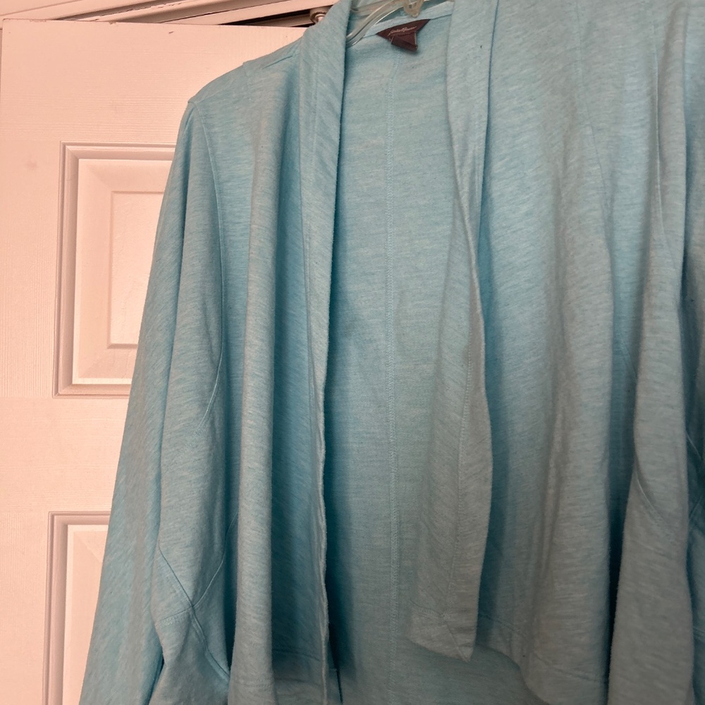 Cardigans - Picture 4 of 4